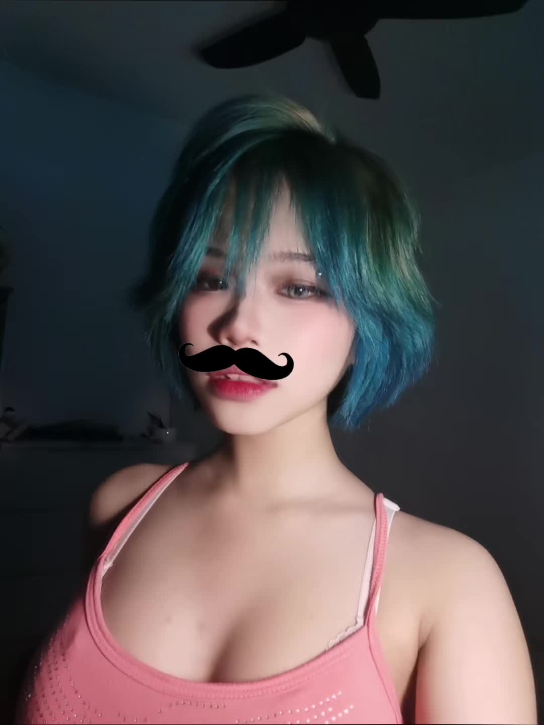 @༯