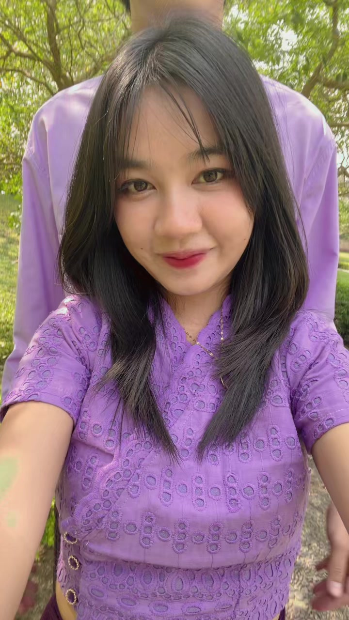 @Moji💫