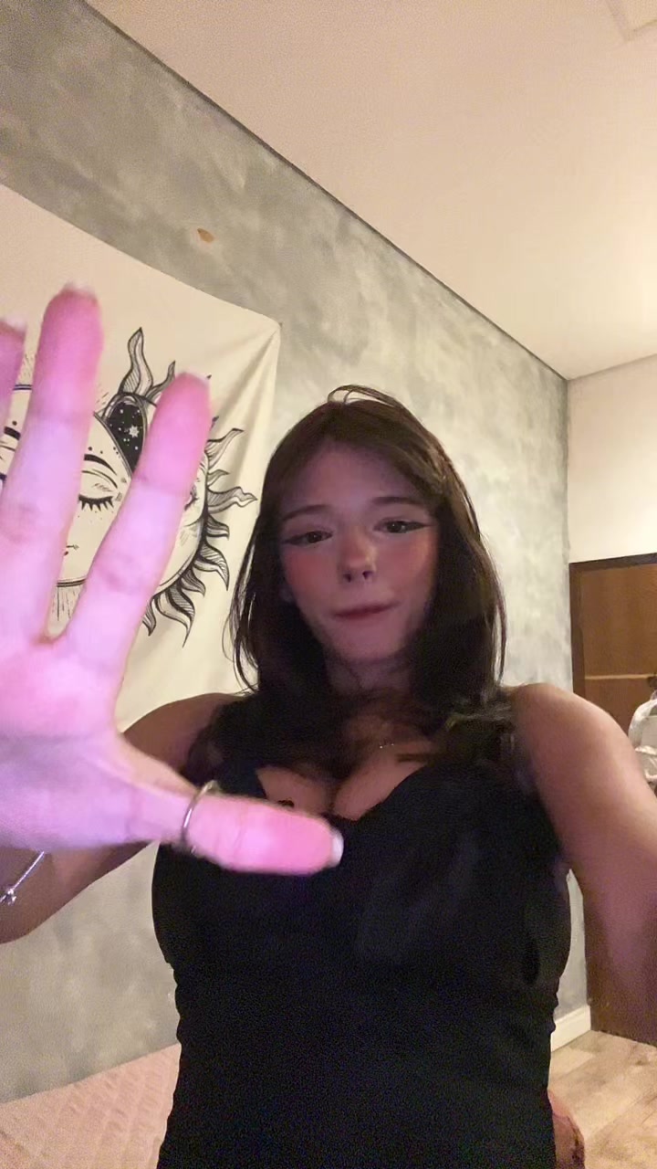 @Violeta
