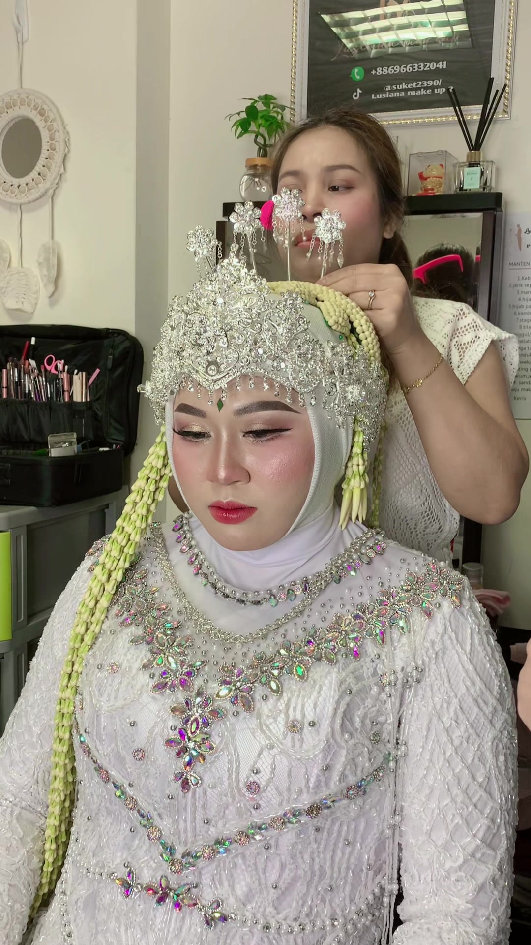@LUSI ANA MAKE UP