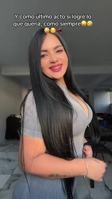 @👑𝓔𝓶𝓮𝓵𝔂 𝓡𝓮𝔂𝓮𝓼💋