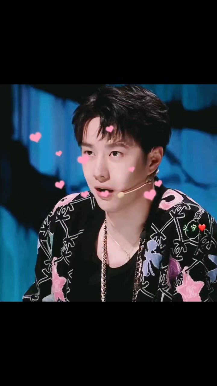 @UNlQ - 王一博👑