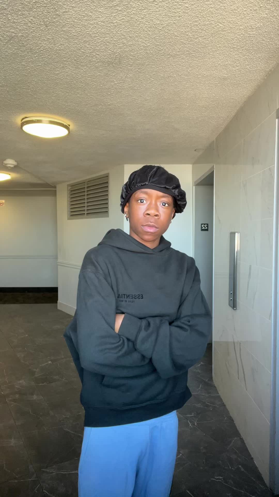 @☮️