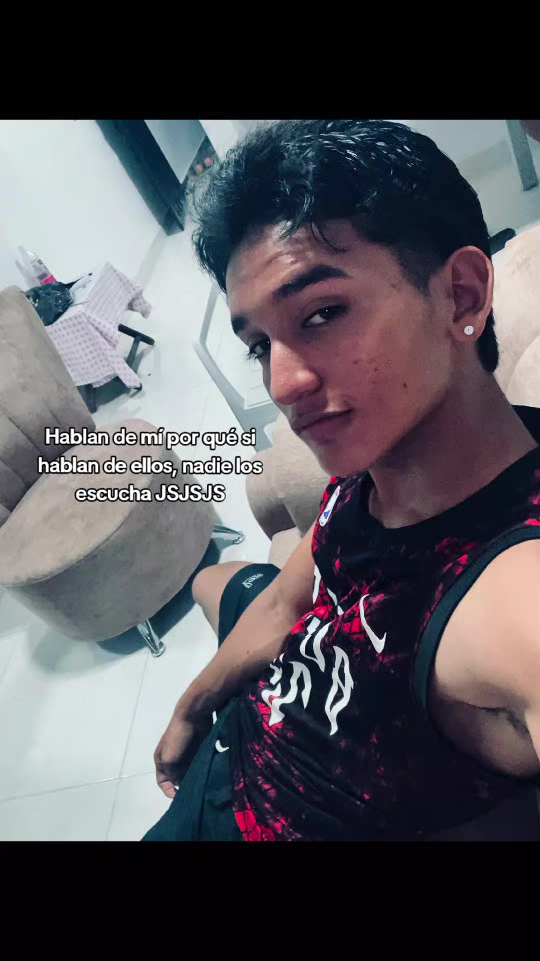 @Alex🦇