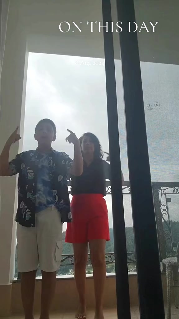 @美娜莉