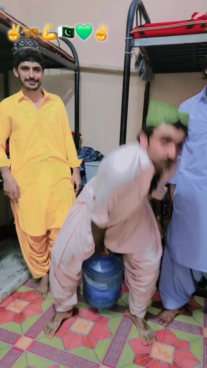 @🇦🇪✈️🇵🇰کنگ بوس سرور جکرانی