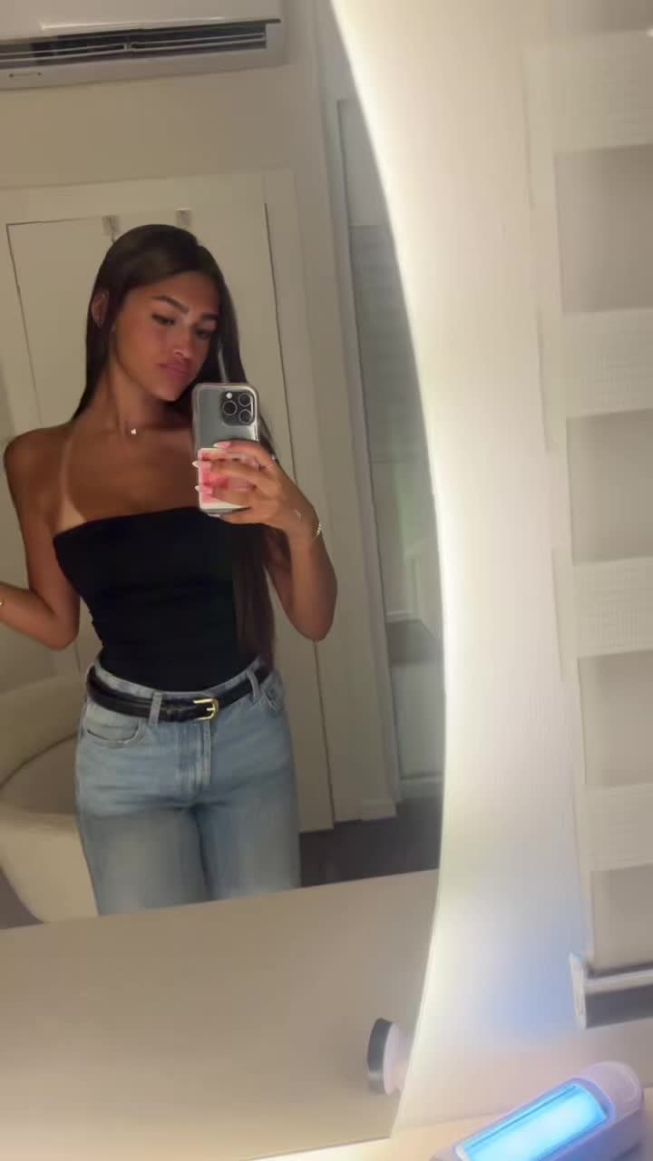 @MikaHazan