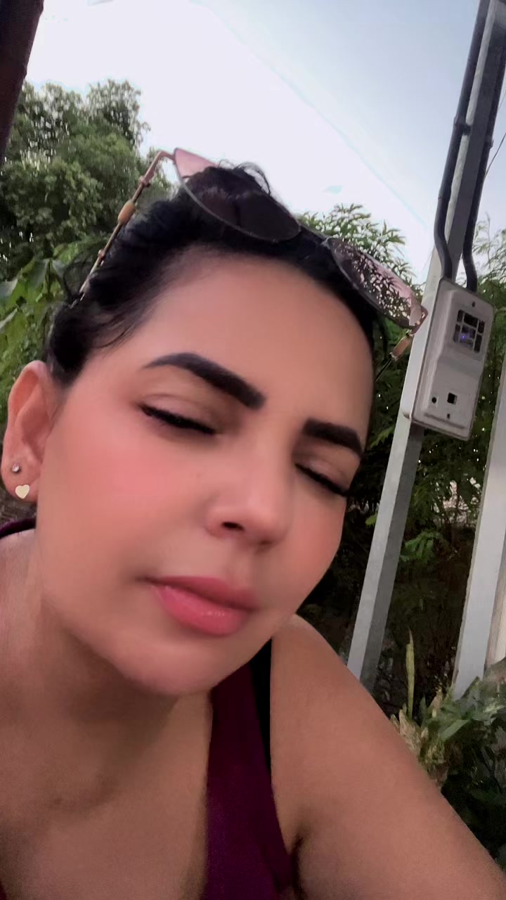 @Elisa Rocha555