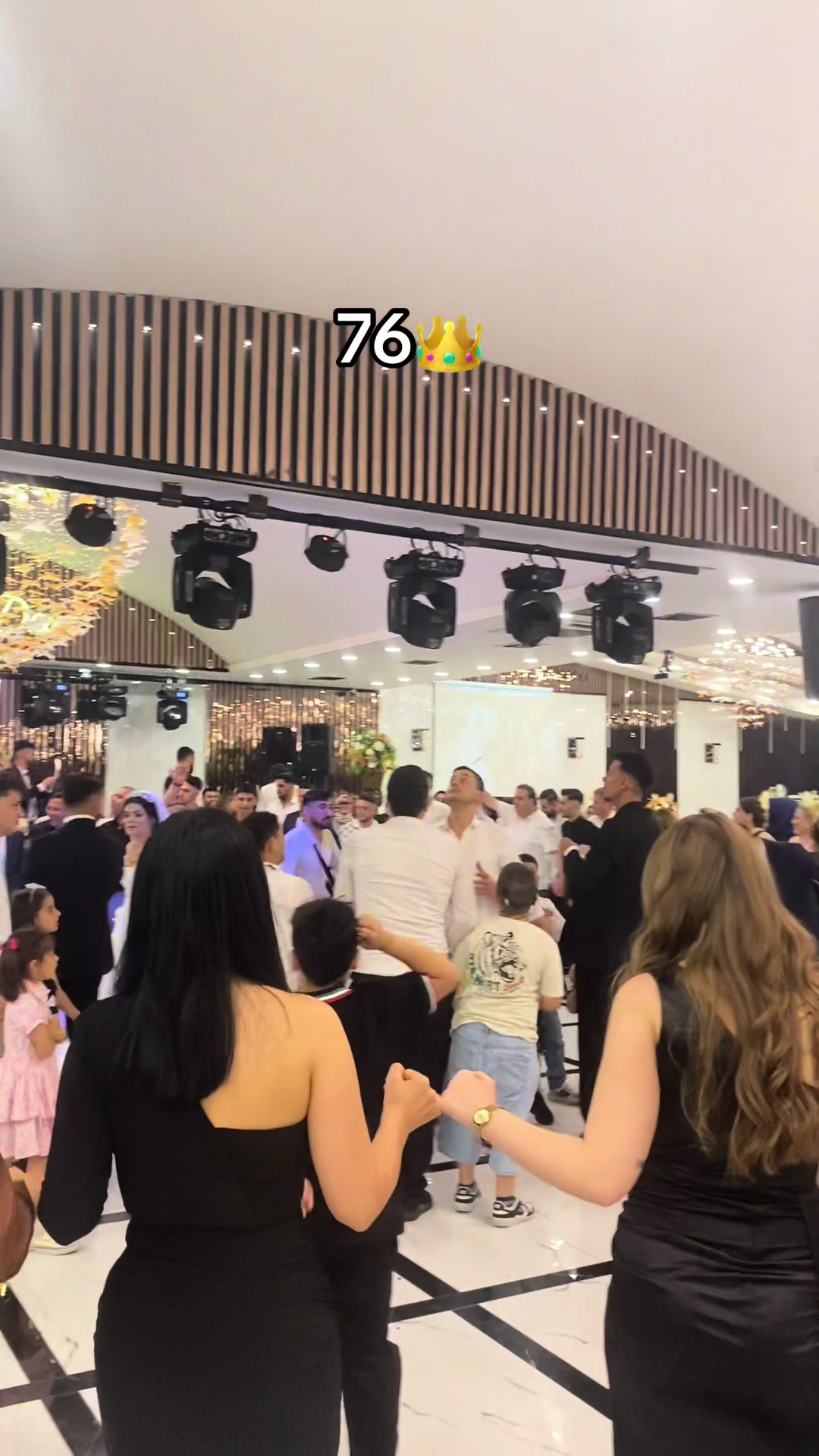 @İ ☆