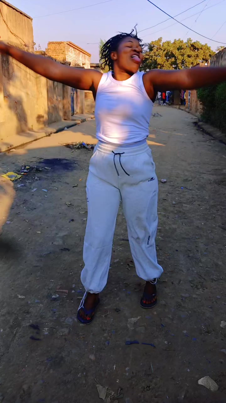 @FEMME NOIR 🇨🇩🇹🇿🇹🇷