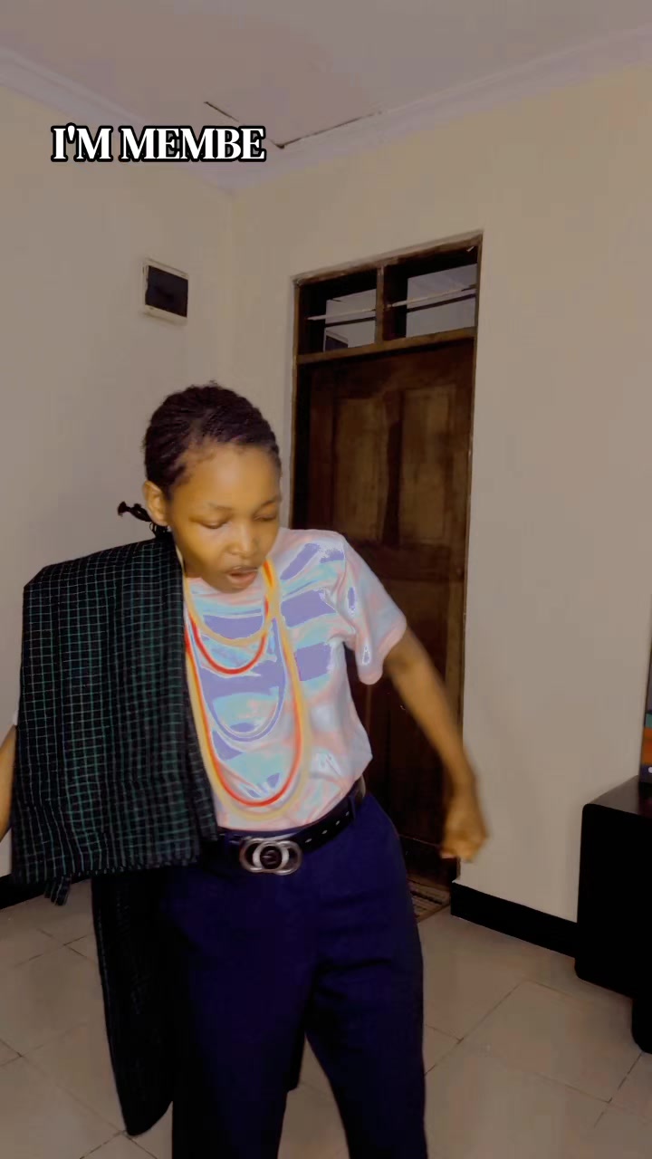 @LIZZY KIDOTI 🧝&zwj;♀️⛎
