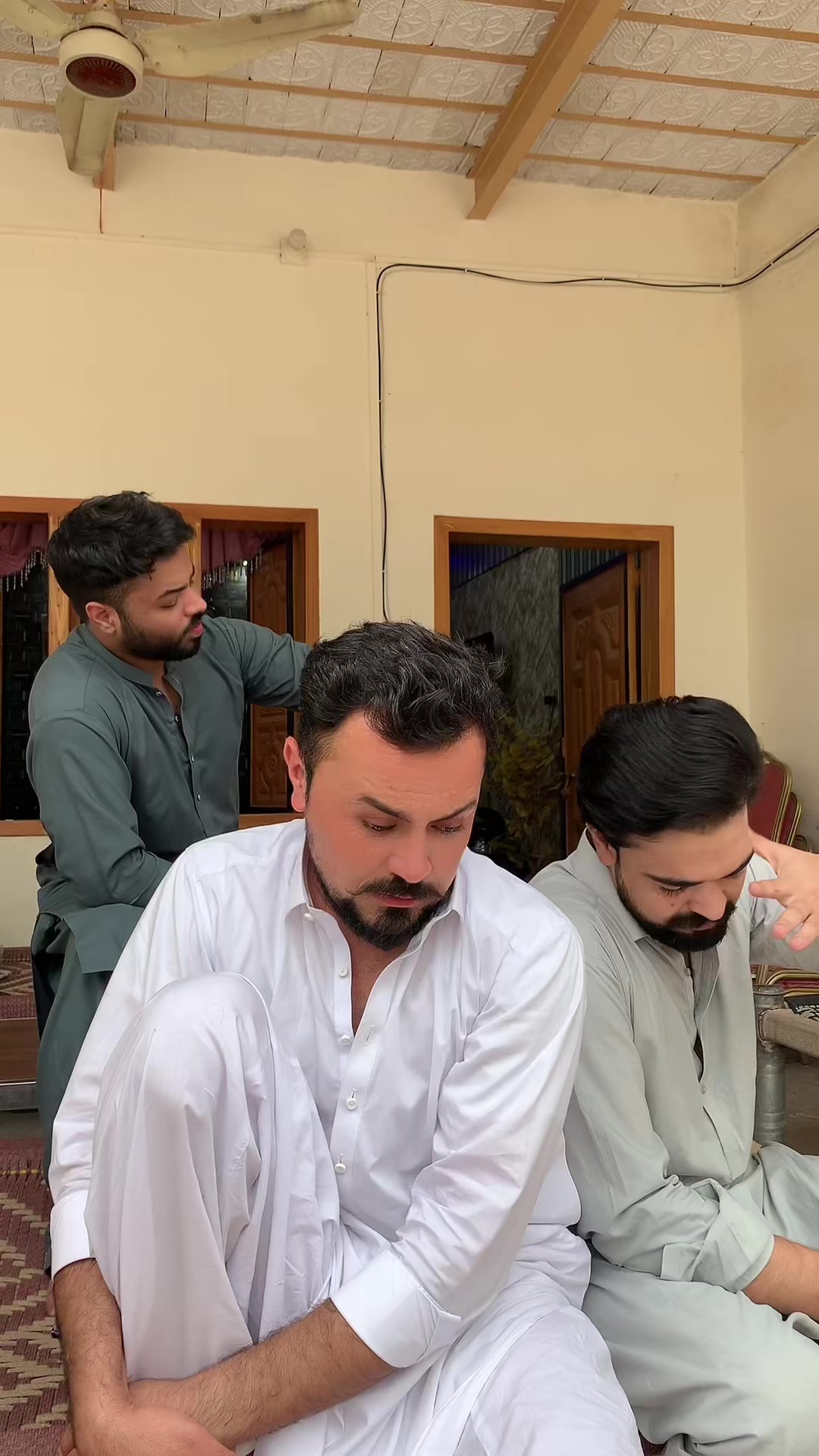 @Junii shah (جونی شاہ)