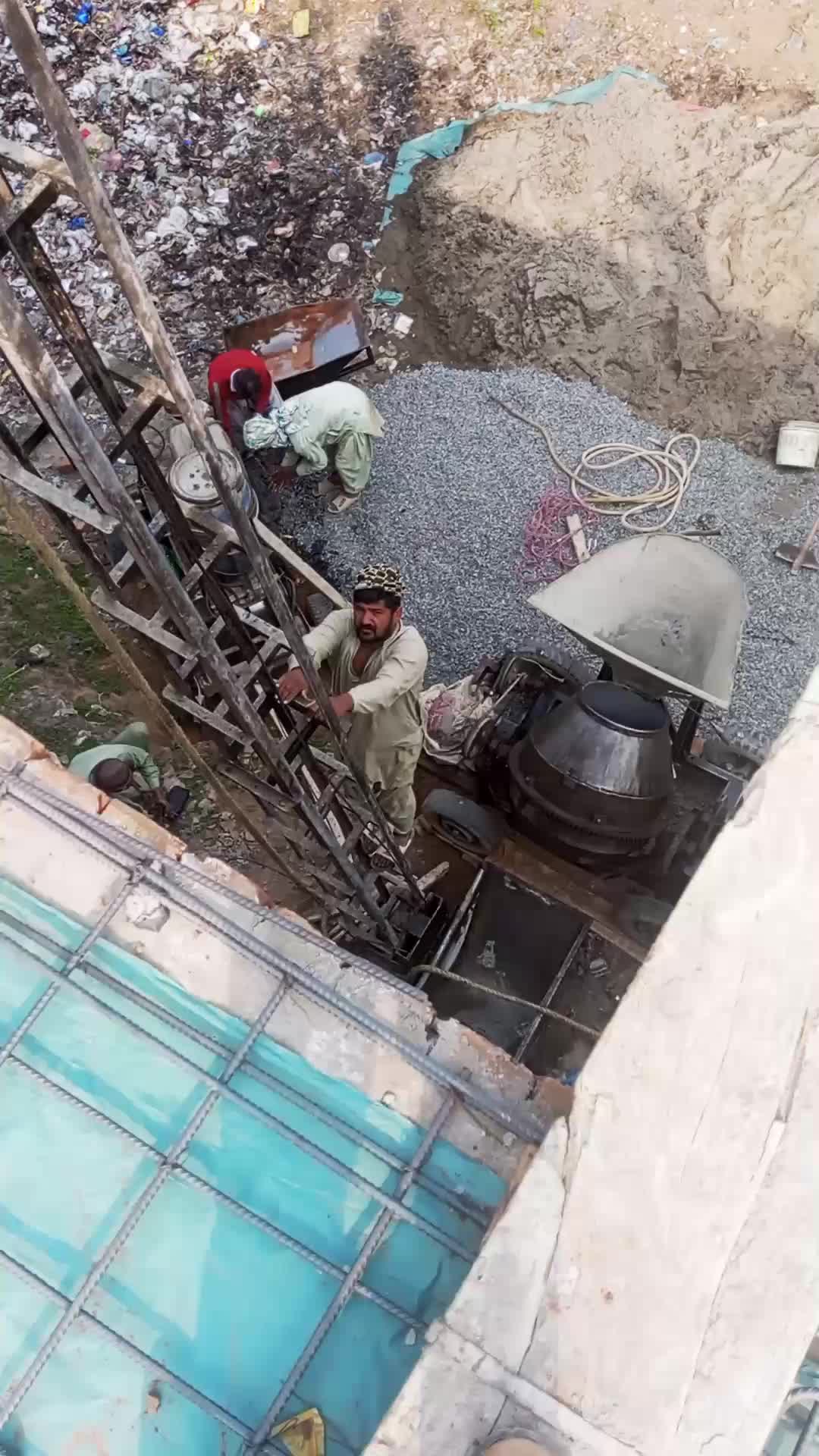 @adnanAli je