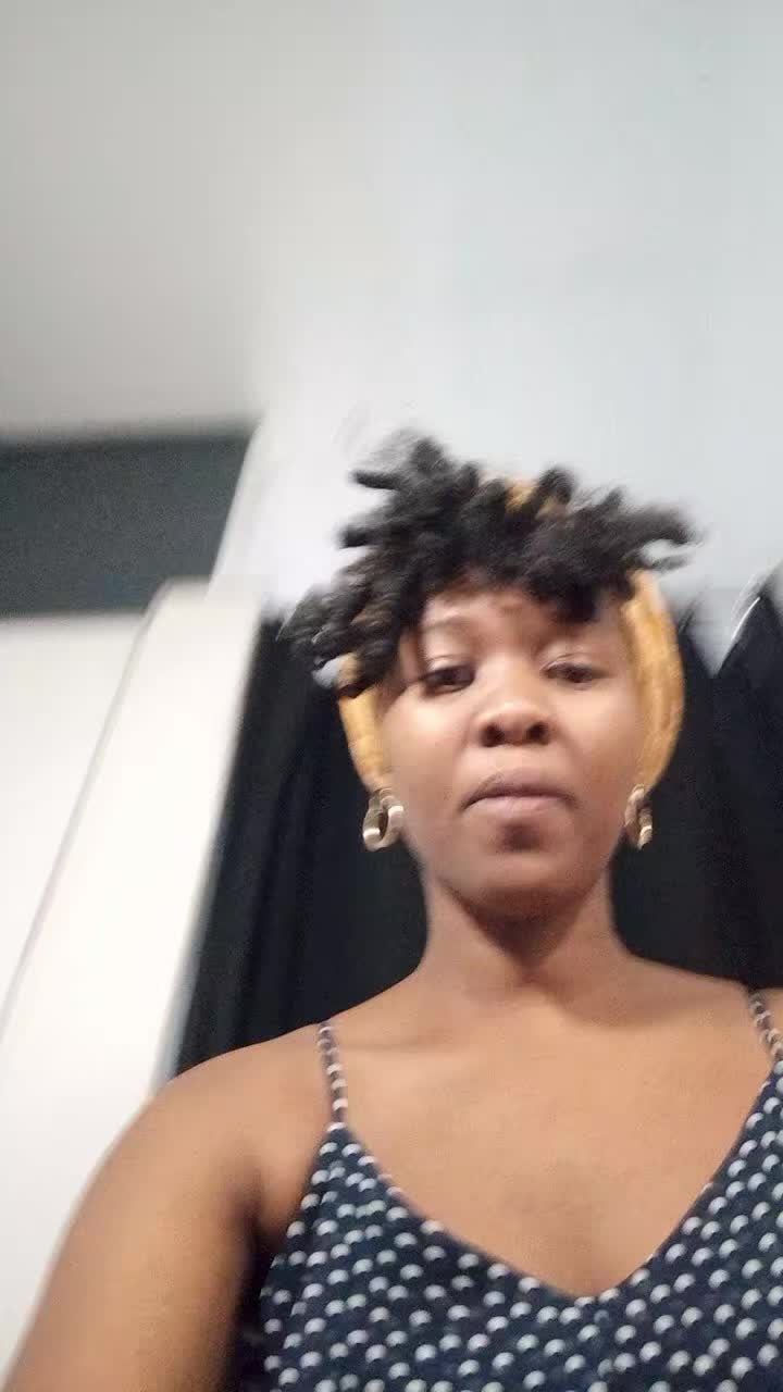 @queentolines