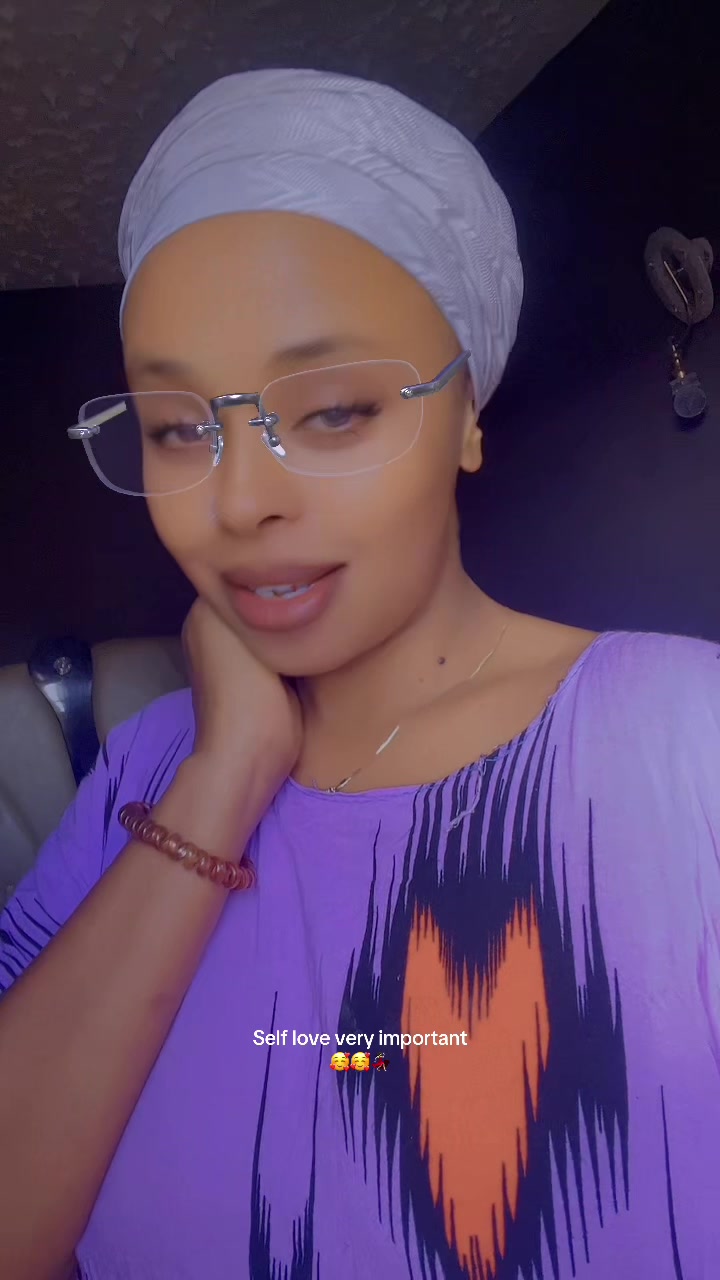 @Ramzsure💃💃🥰🩸