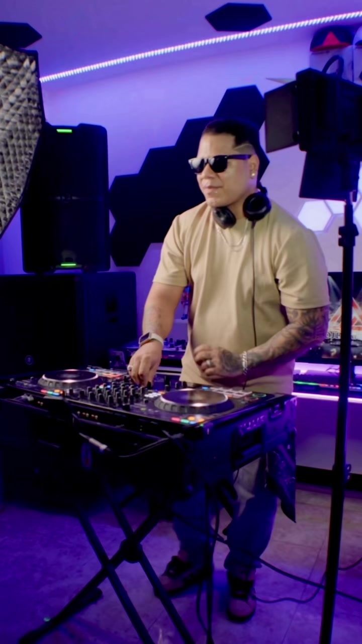 @DjDarrel Elapoderado