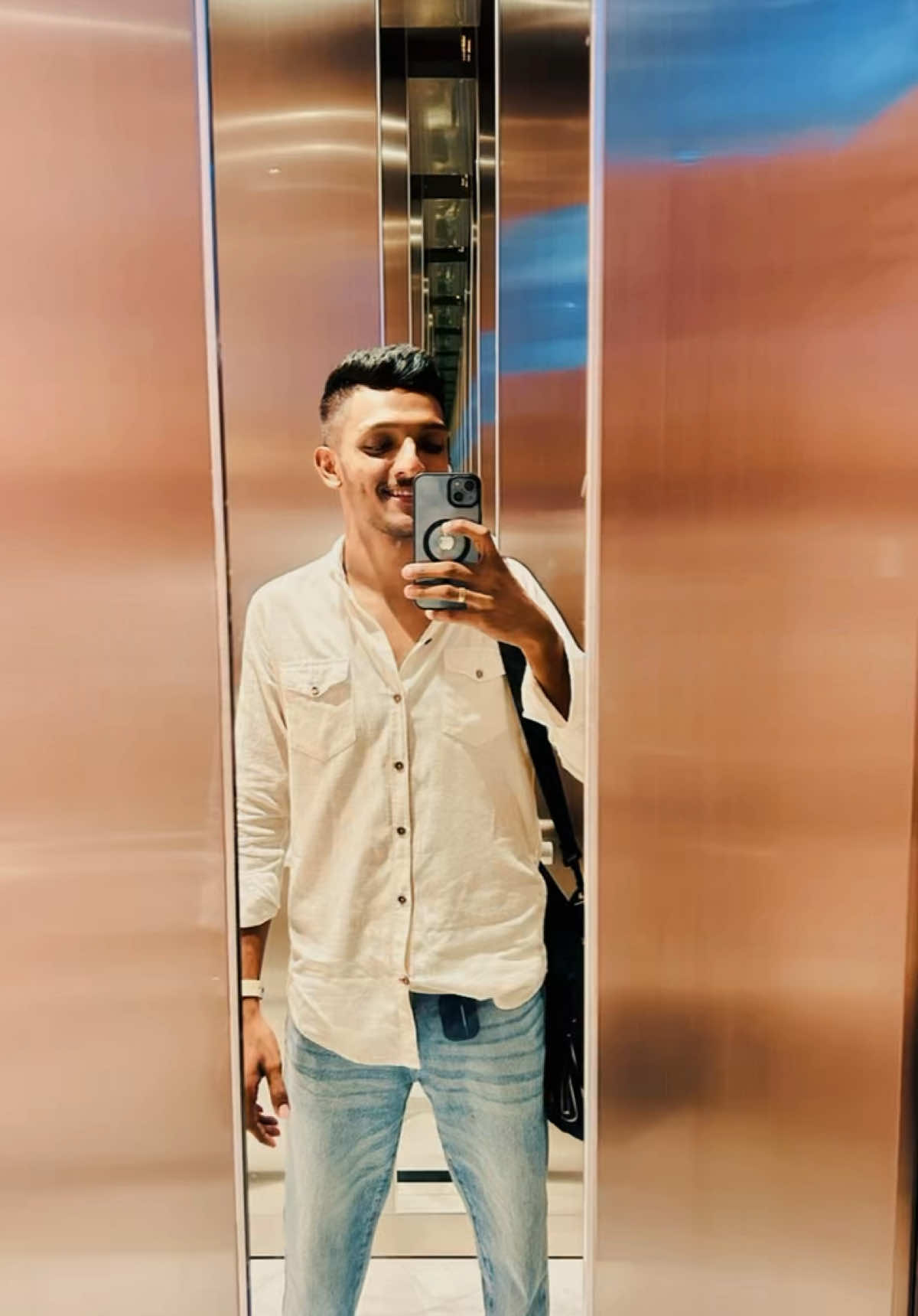 @Mr. M E M O R Y 🤍🌻