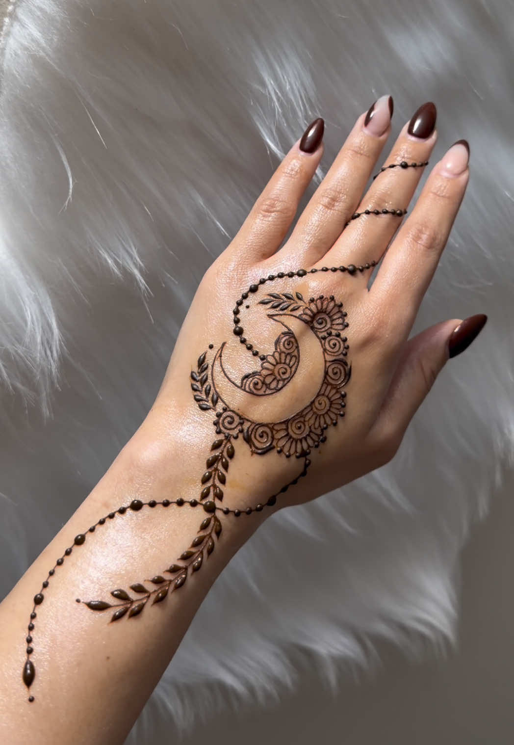 @charmsofmehandi