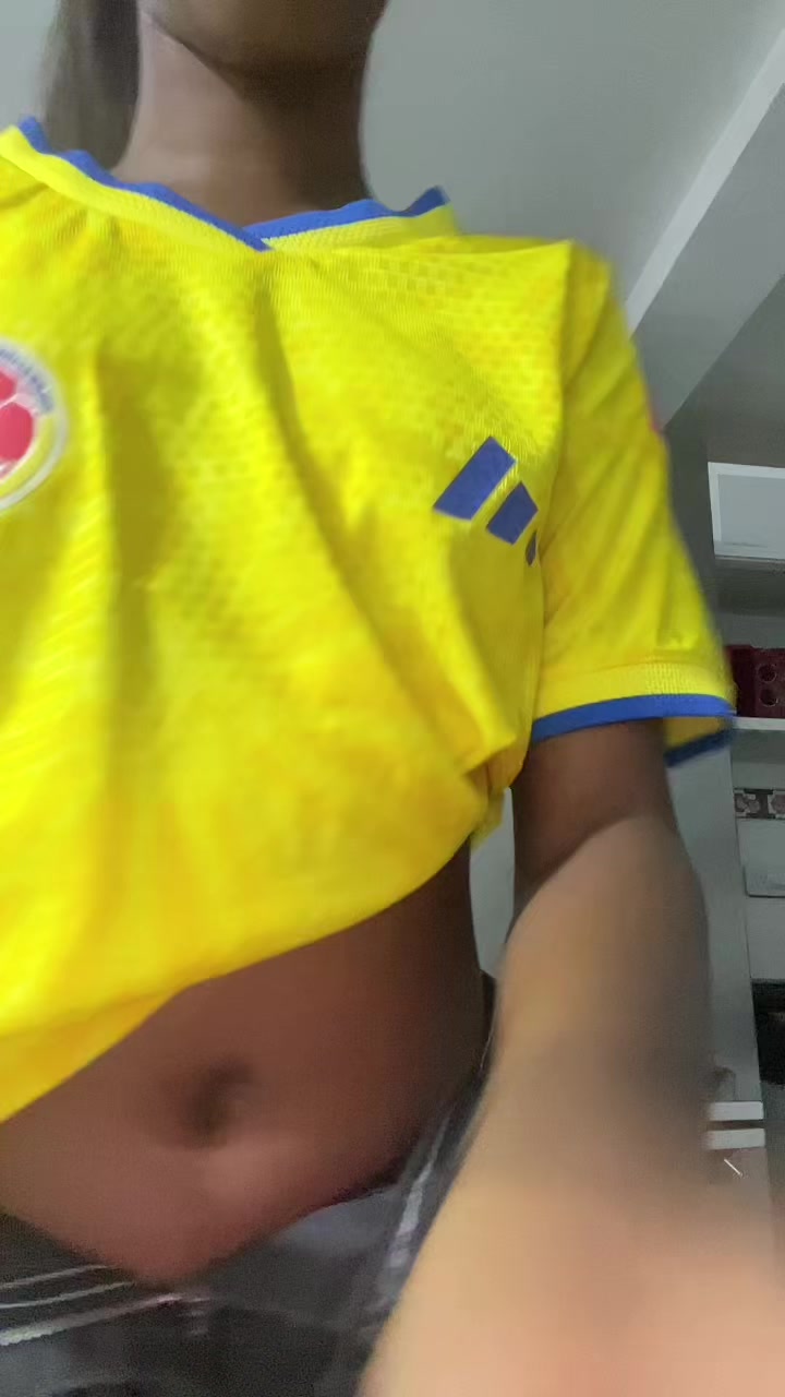 @vale vale🫦