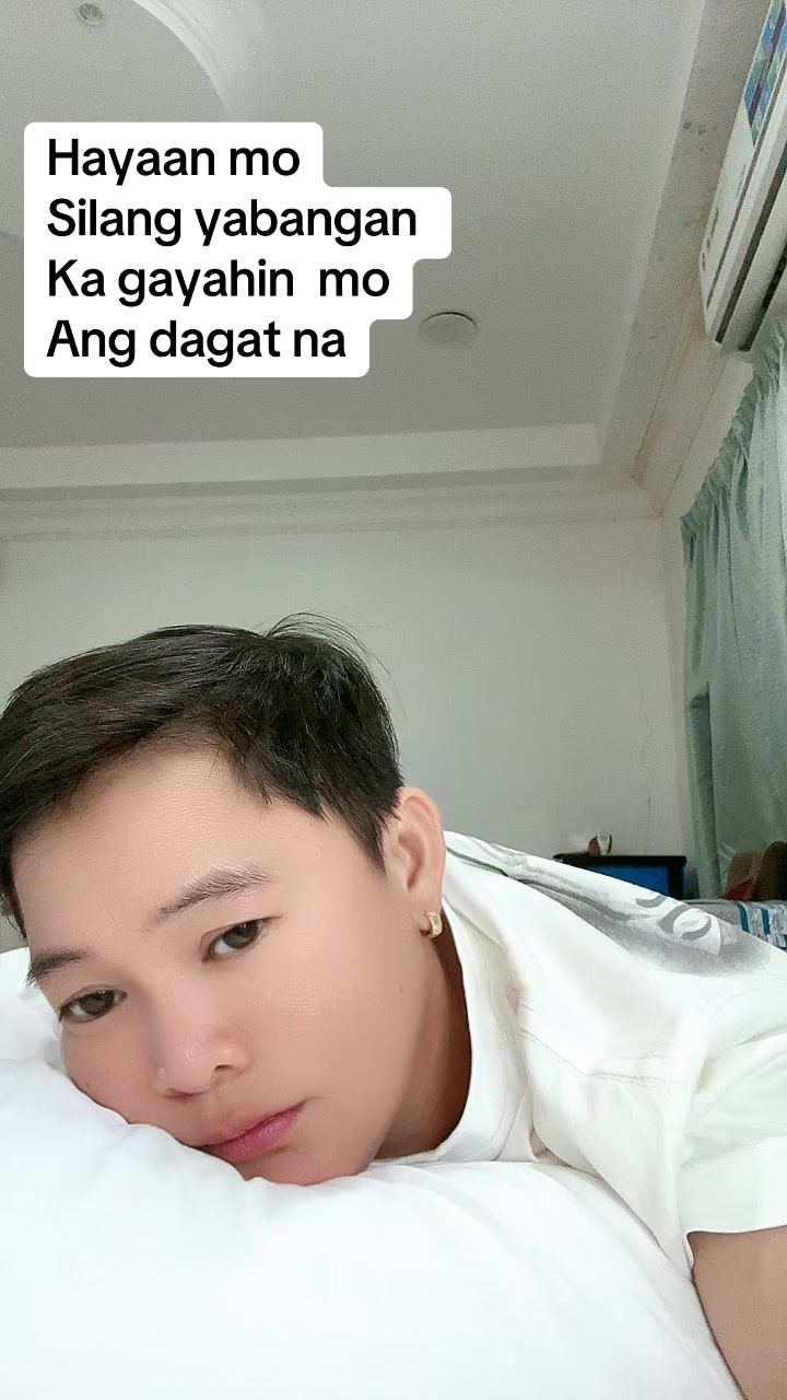 @🌈🩵Pogz🩵🌈15