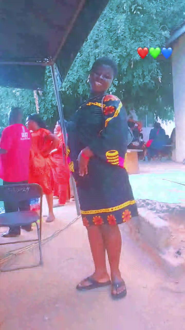 @Boahemaa_23