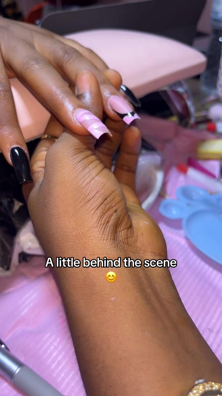 @Owerri~Nail and Lash Tech💅🏻