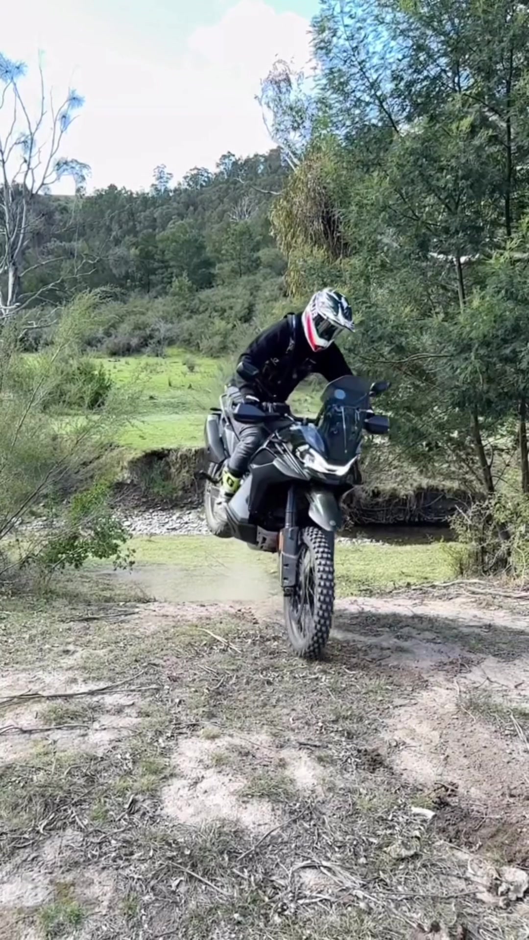 @CFMOTO_SCB