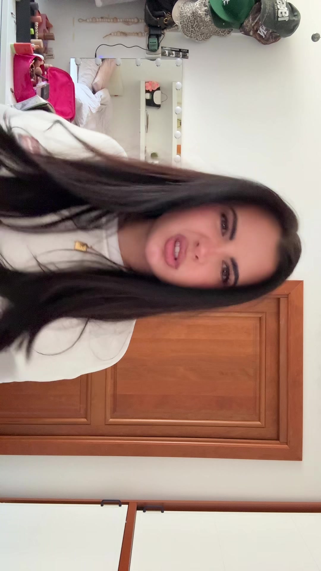 @milla4friends