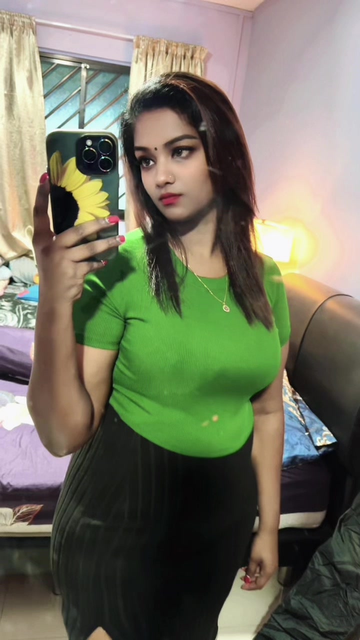 @Malini🖤💚✨🌻