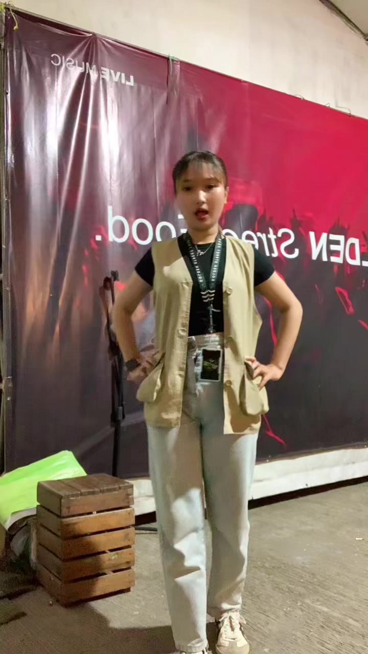 @tisaadrnsyh_