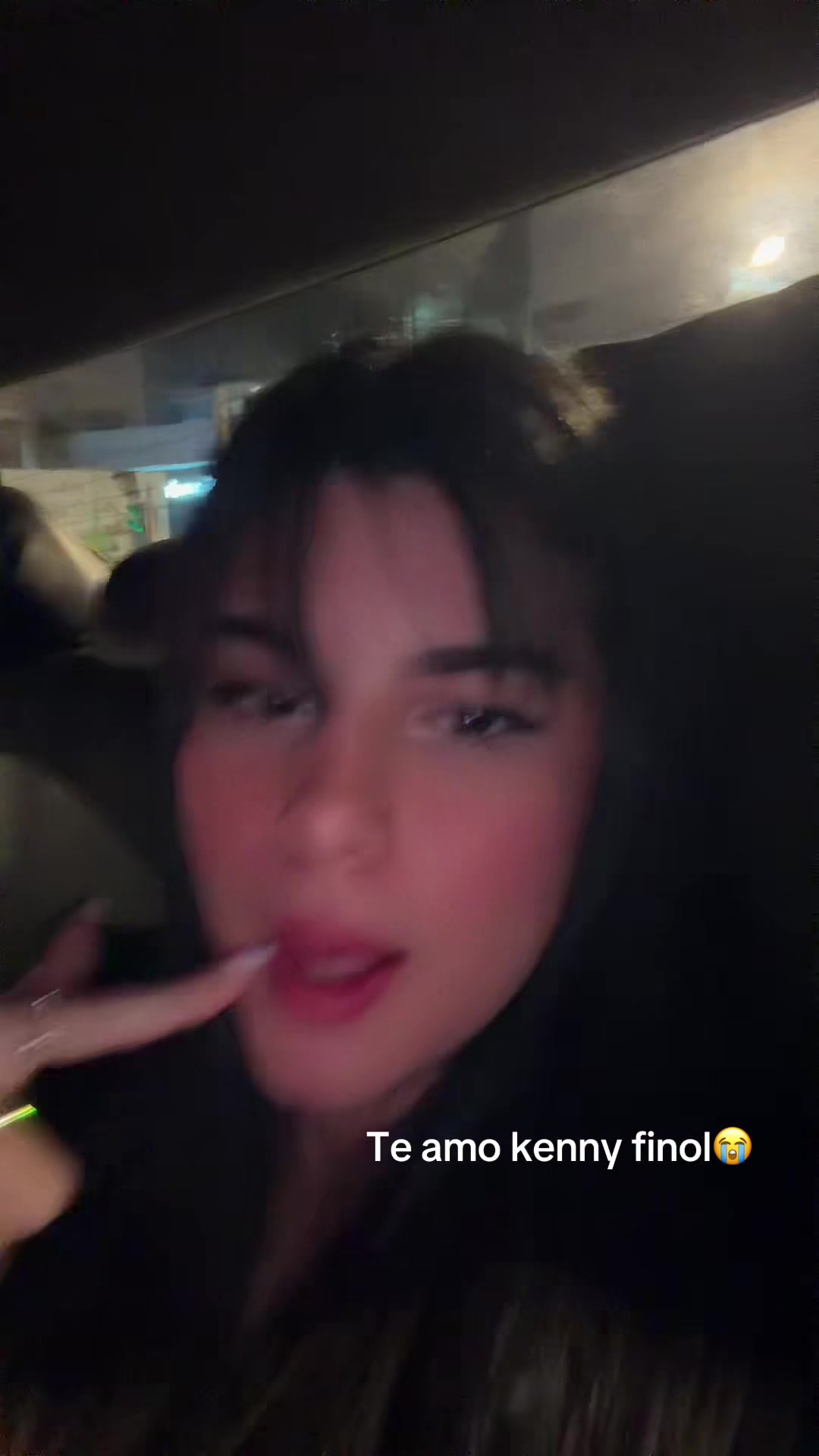 @venecialoopez20🥥