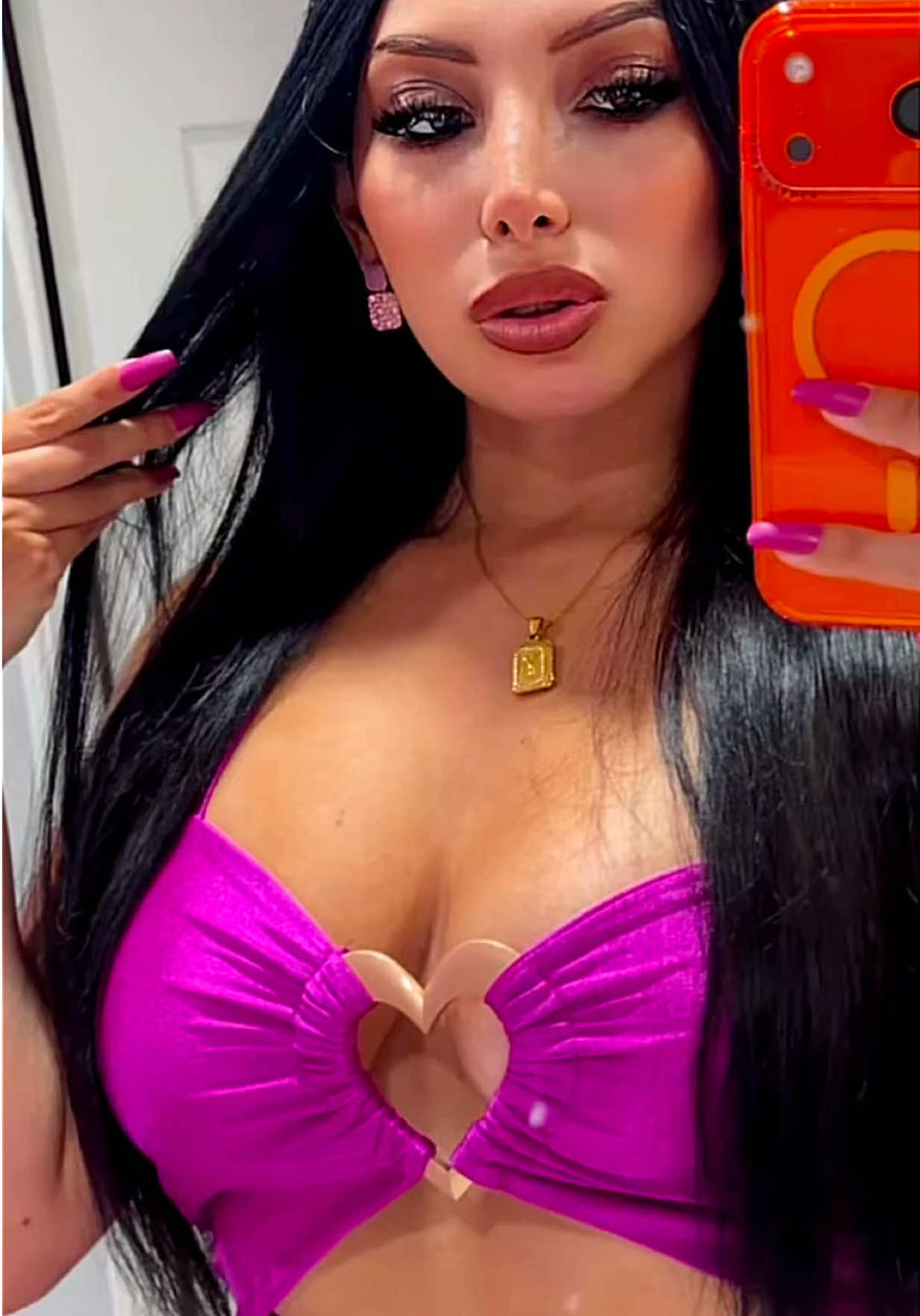 @Yuliana Valencia🌹