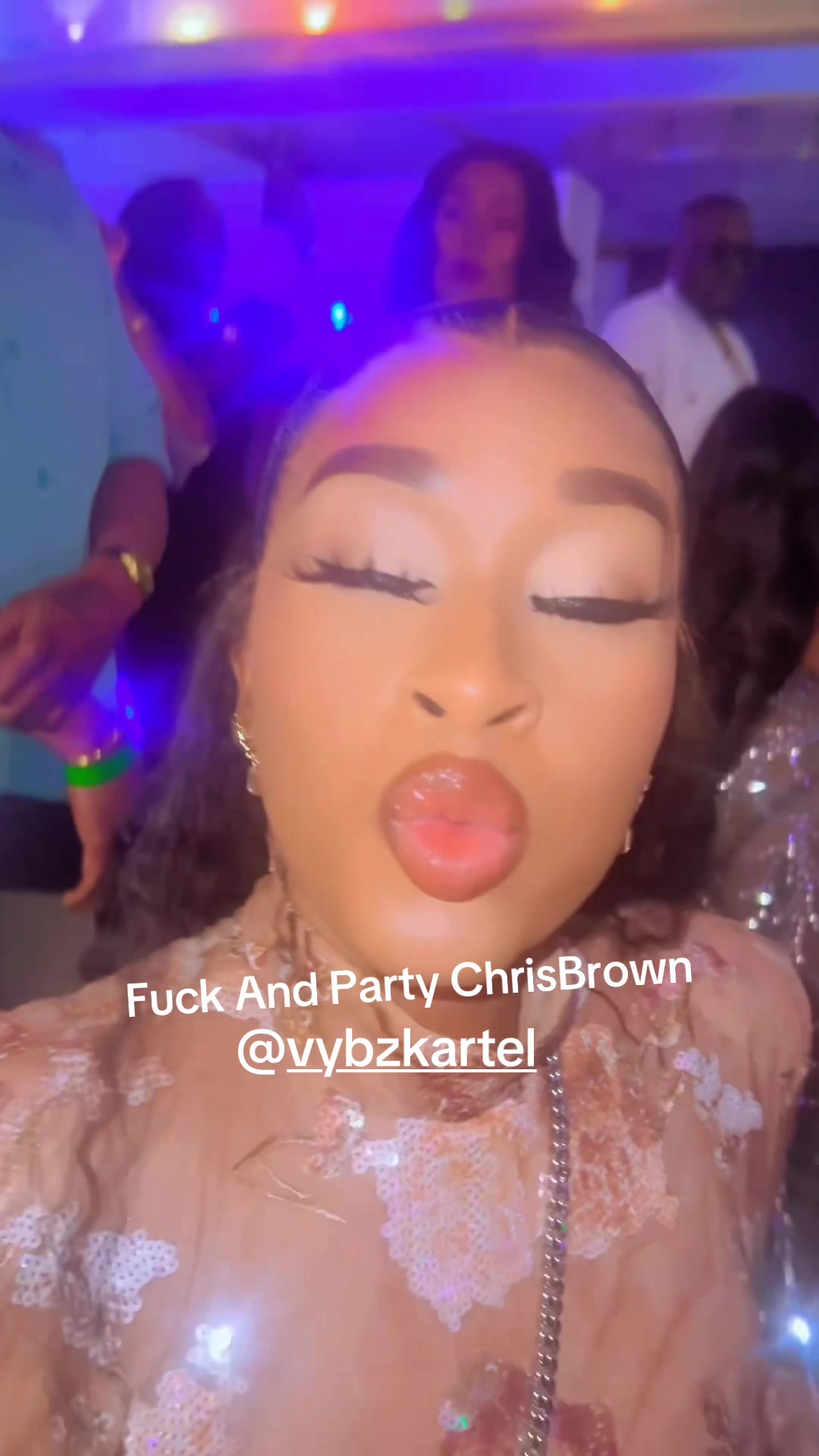 @DonnetteElegantBossLady