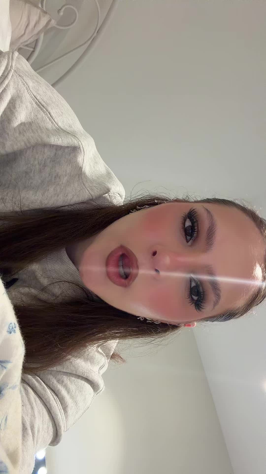 @chloefree0210