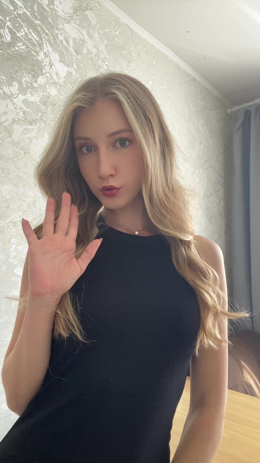@Ana