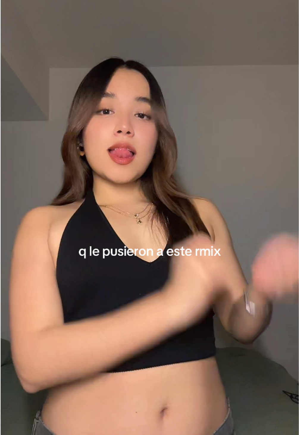@_monicasintilde