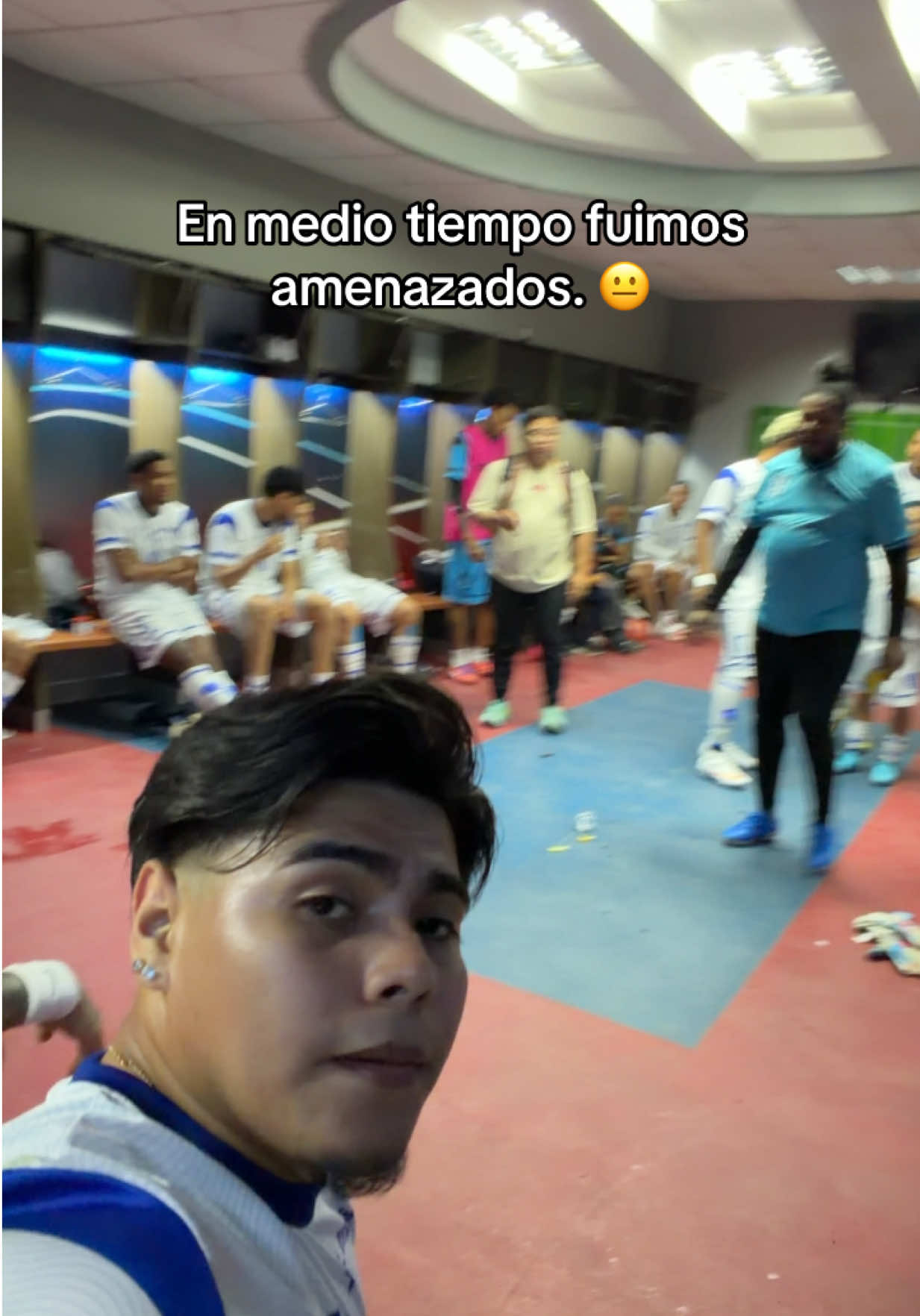 @Uyuyuy 🇭🇳🐕