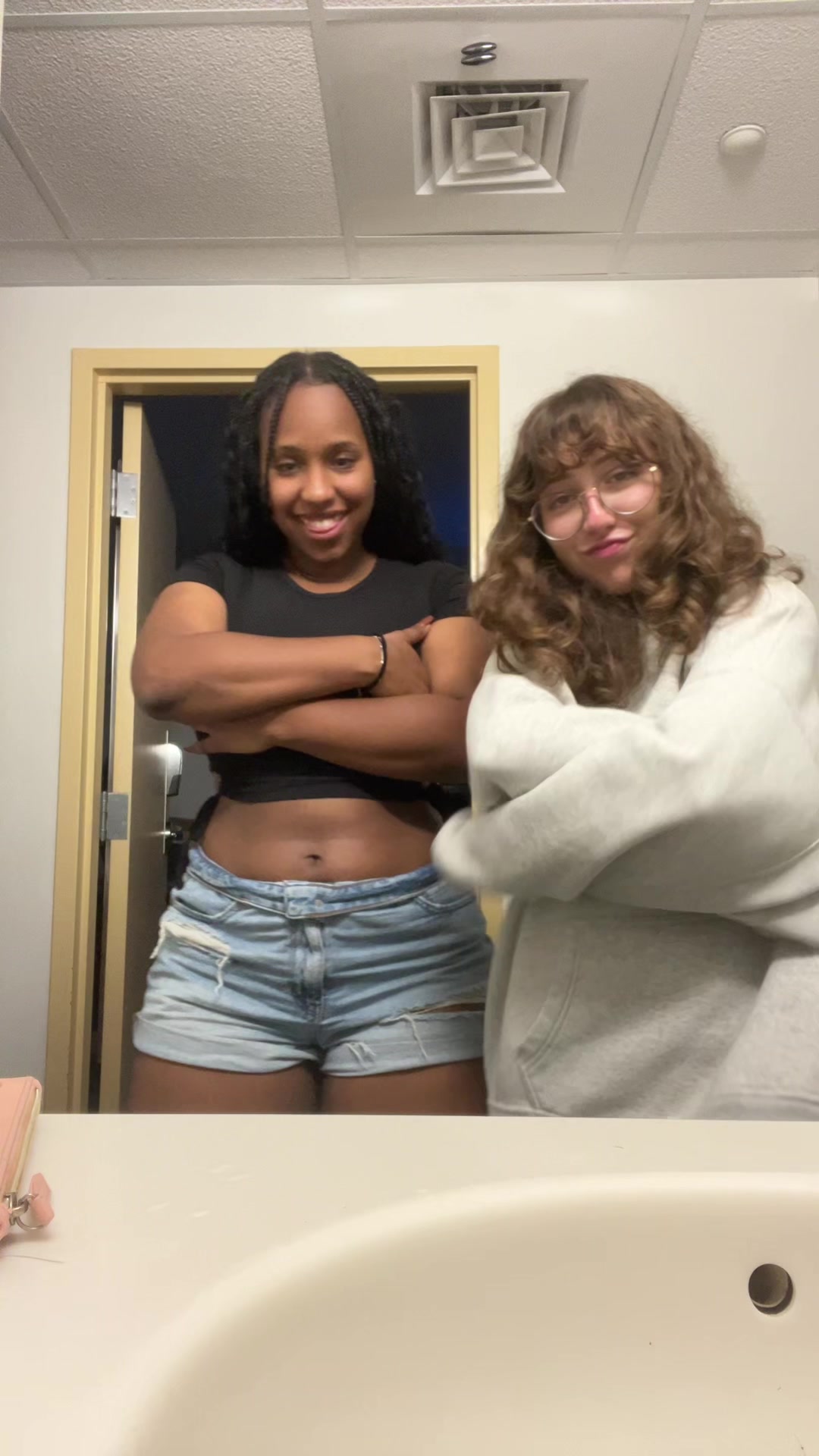 @_elyyy_y