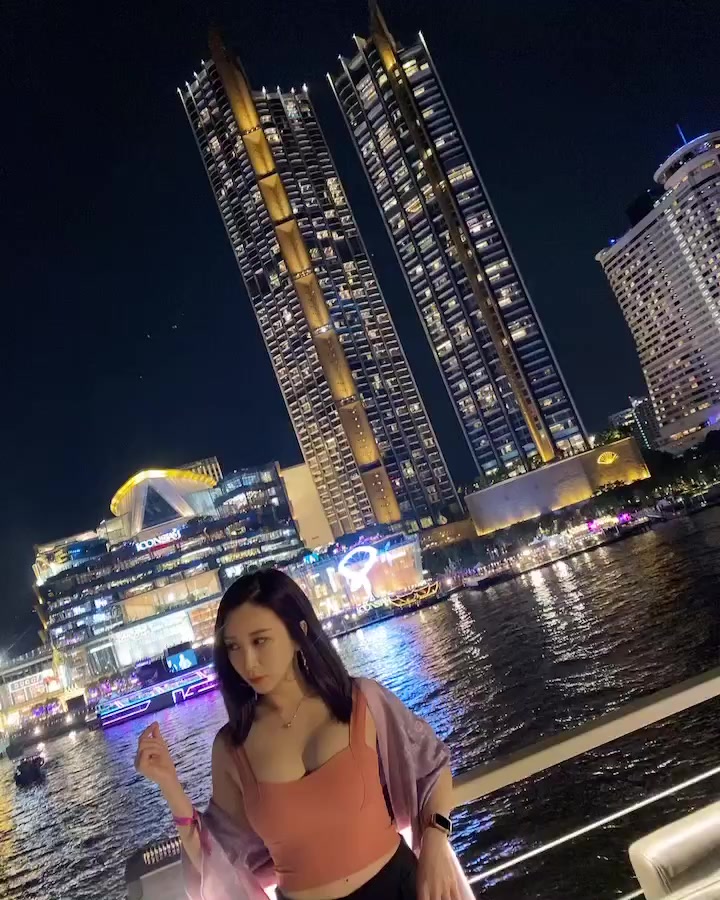 @张云曦 (Zhang Yun Xi)