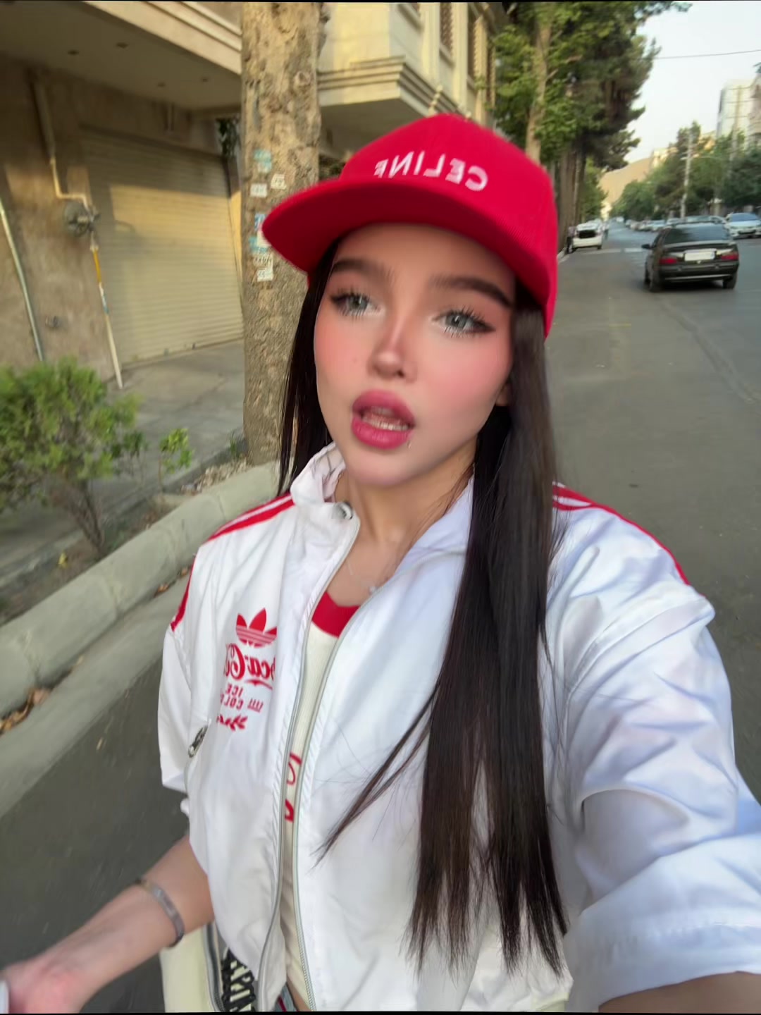@user37461650942