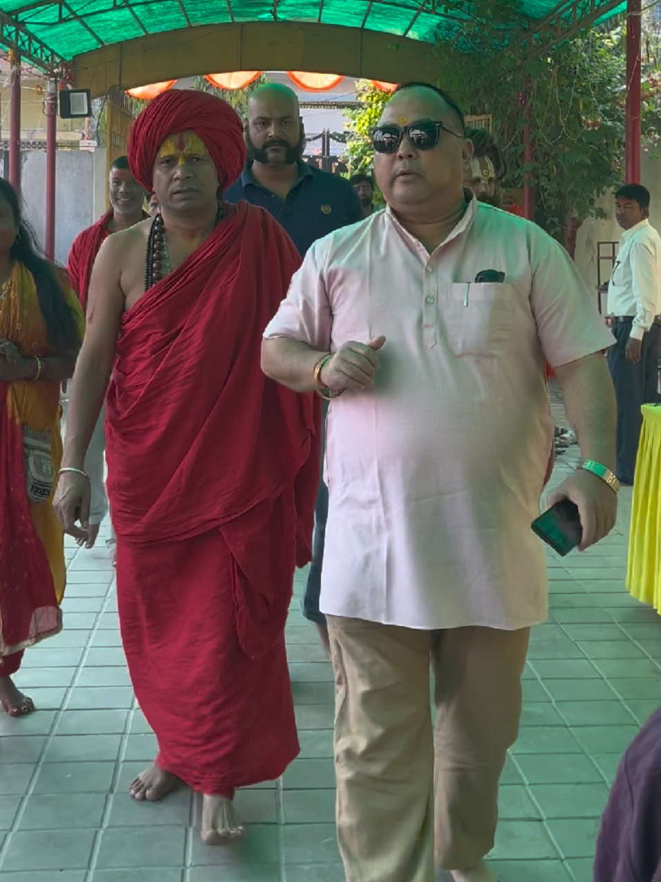 @Rajesh Man-the mayor of brj