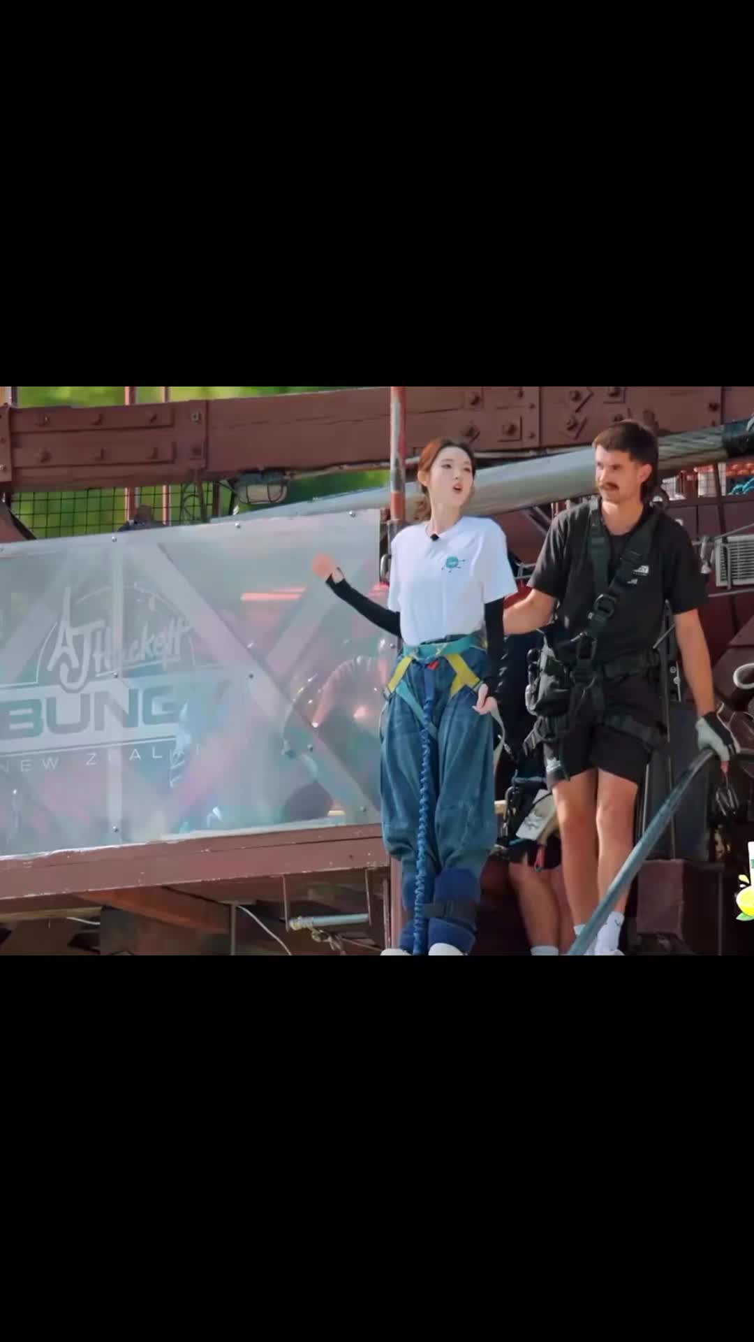 @Uvin_丽雅