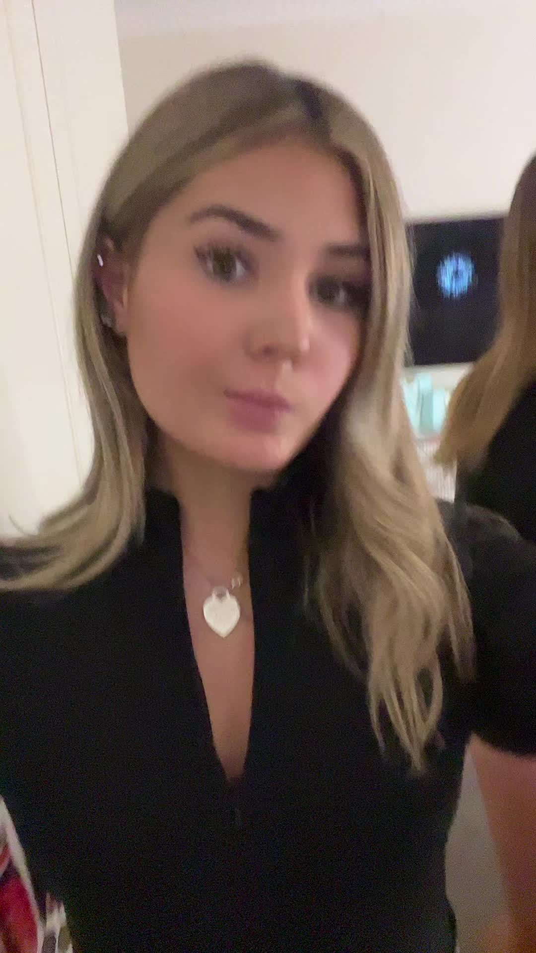 @ayshaax2