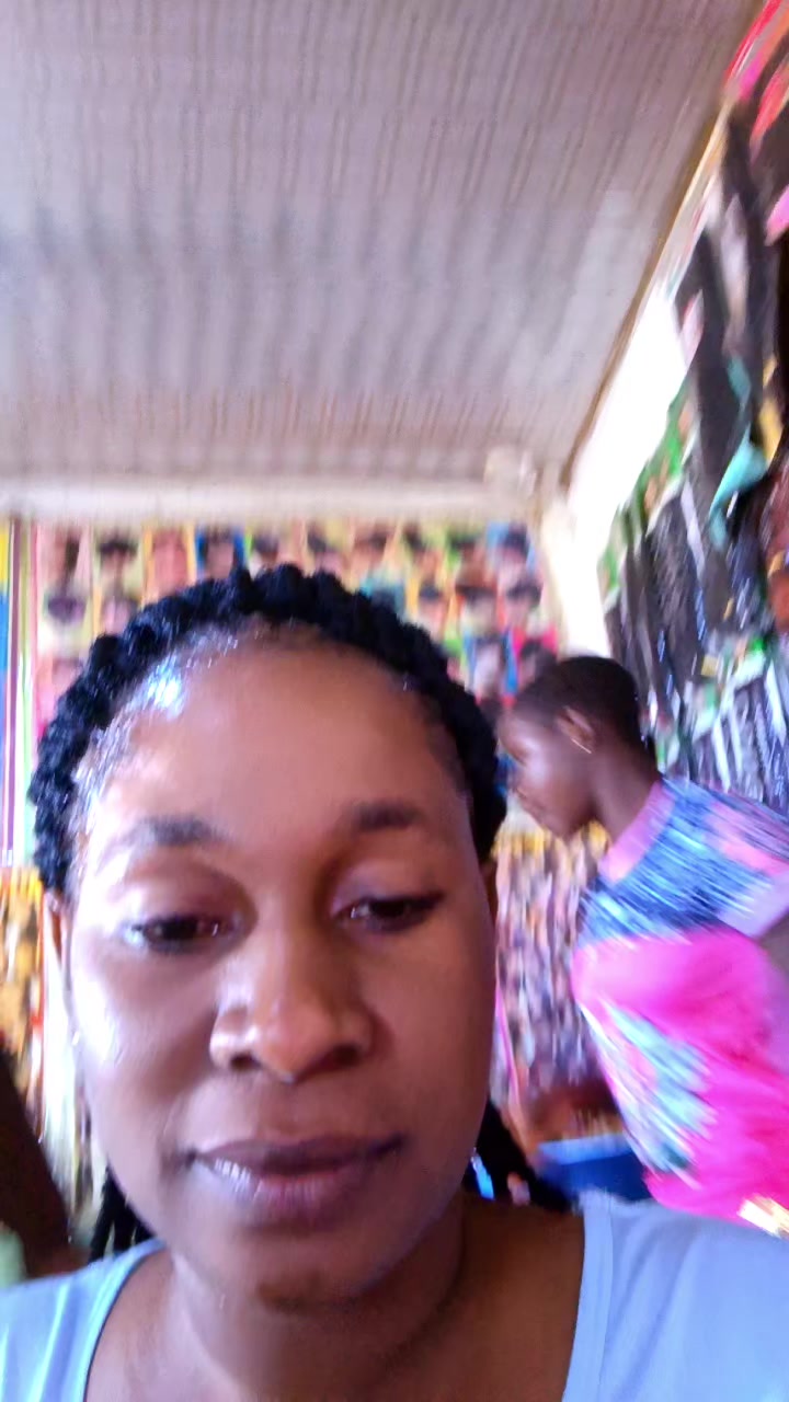@Janiwaa