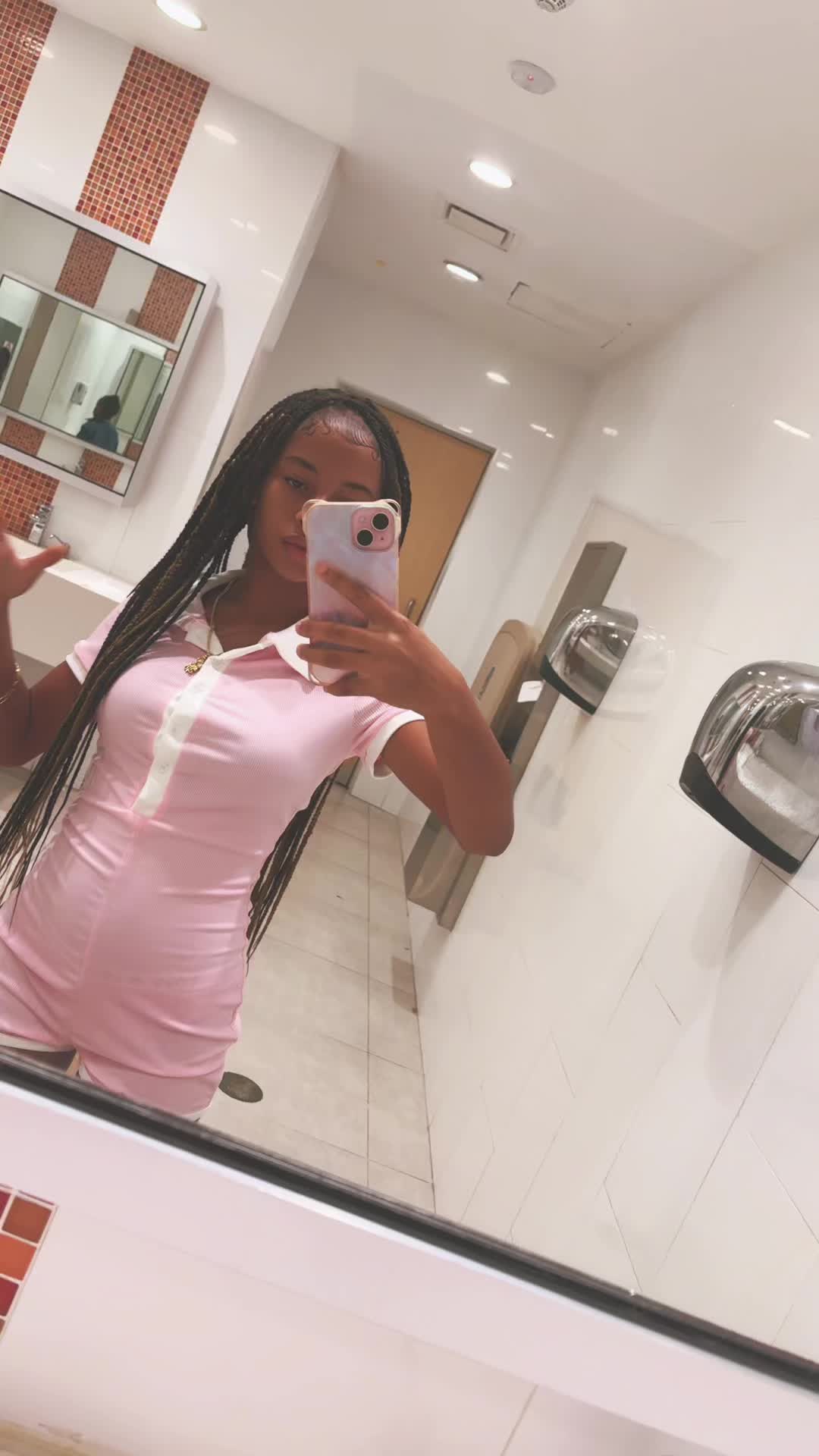 @𝐋𝐈𝐂𝐈𝟐𝐒𝐇𝐎𝐑𝐓🫶💕