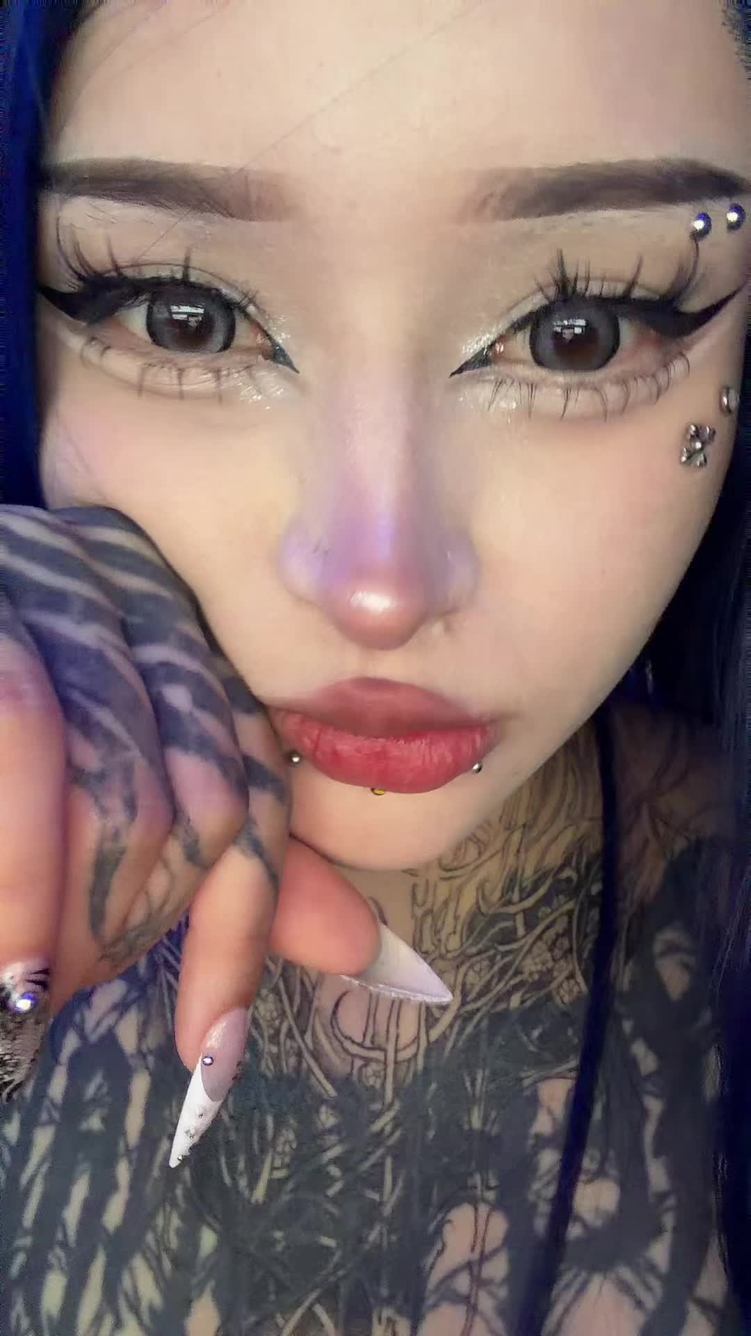 @u4e
