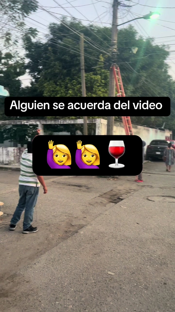 @Los.Reyes.Del.Internet