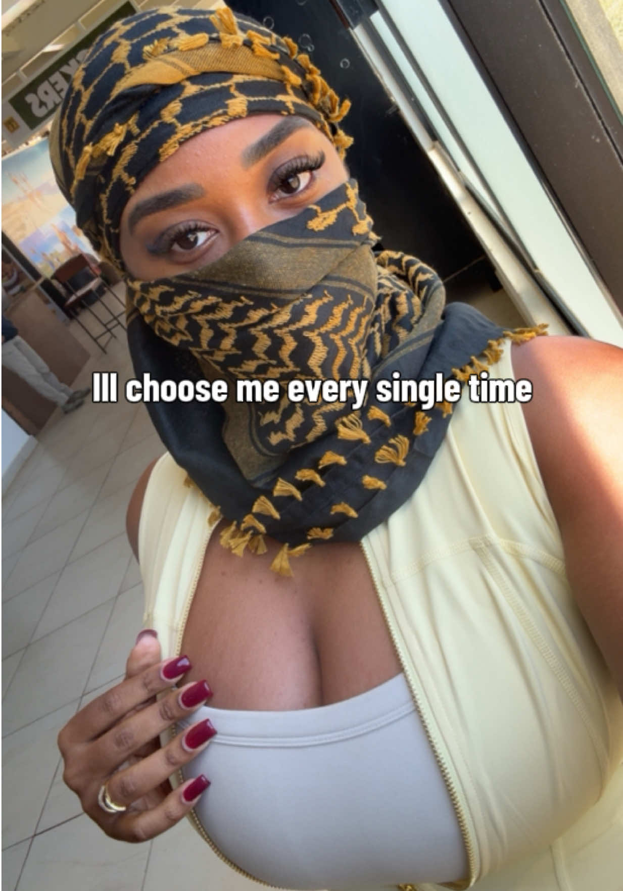 @Isla Glow LLC