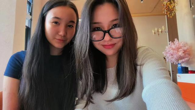 @minabj_