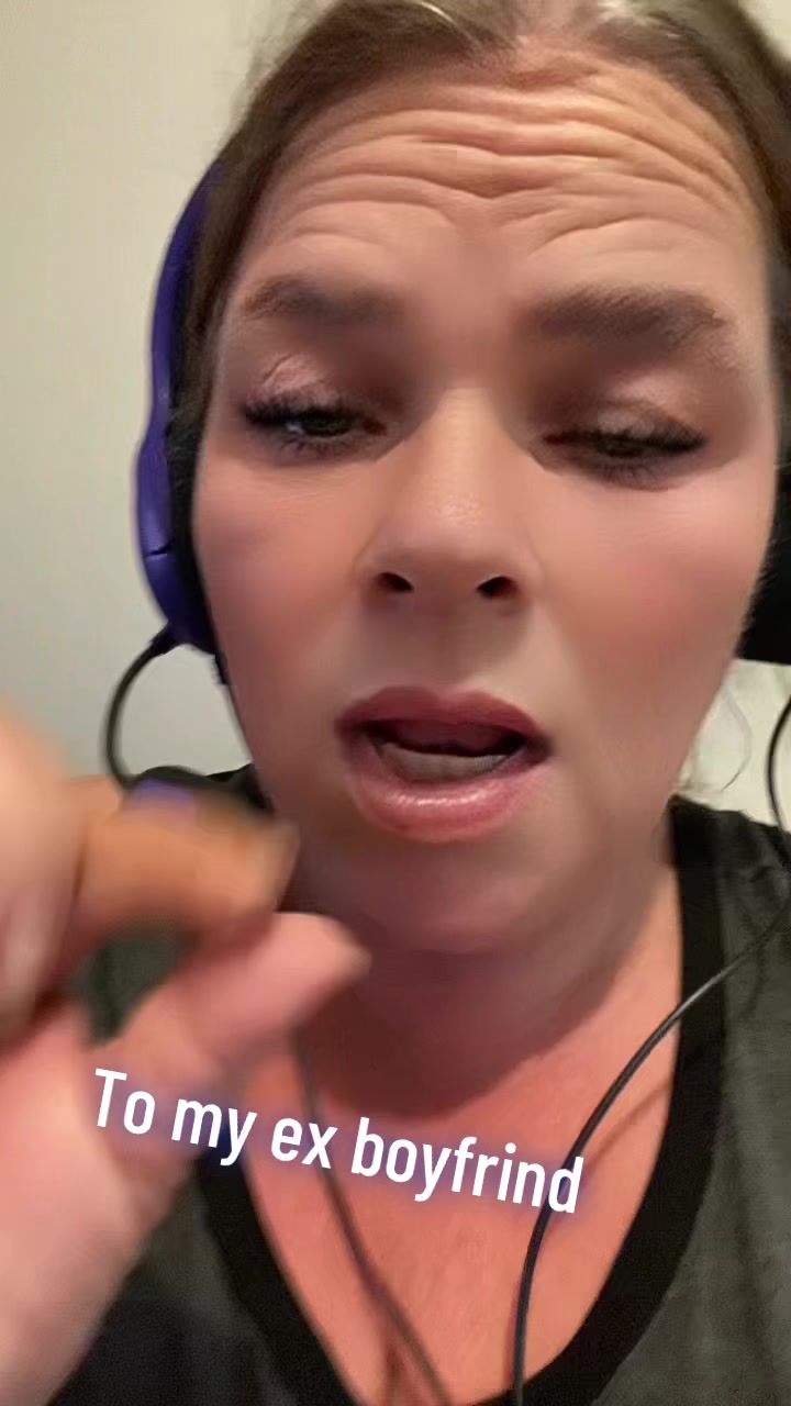 @FTDWEIRDMOM 🇨🇦